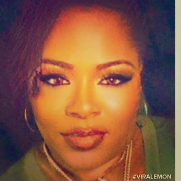 Meet your Posher, ShaRon - Picture 1 of 1